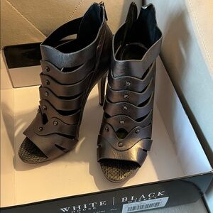 NWT White House Black Market Silver/Metallic Heeled Sandals